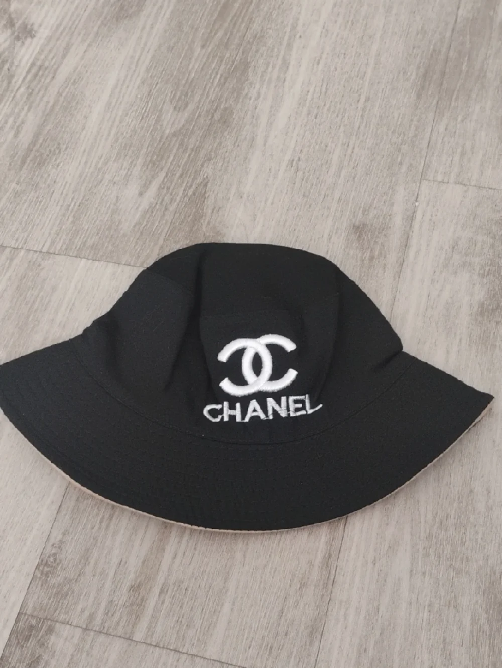 Reversible FashionBucket Hat - Solid Blackand Lovely Tan Made In Vietnam 🆕✨🩷